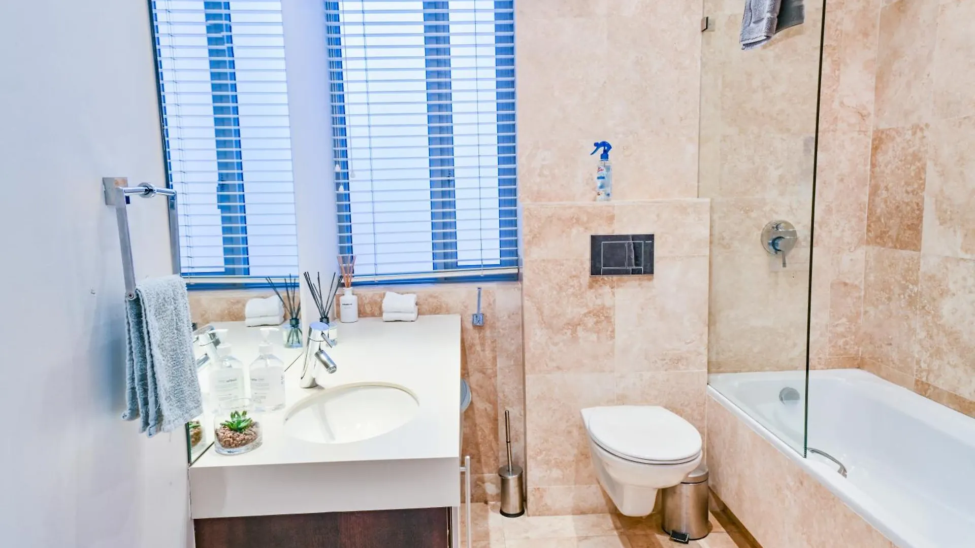 Apartment Gnd Properties Luxury Holiday Home Port Elizabeth